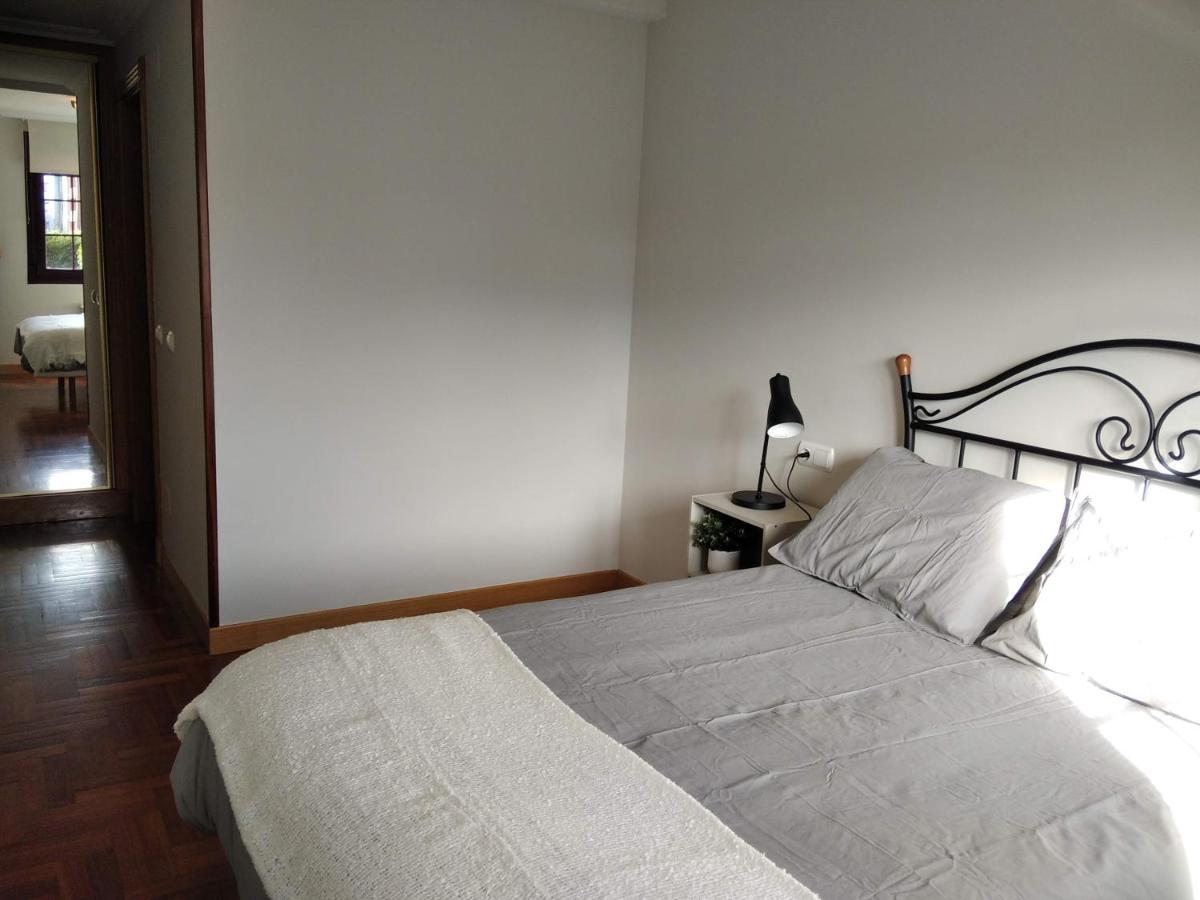 Jardines De Vinjoy Apartment Oviedo Bagian luar foto